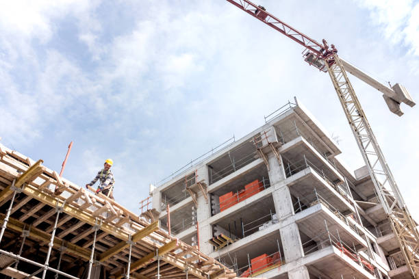 Best Custom Concrete Contractor  in Eulyptus Hills, CA